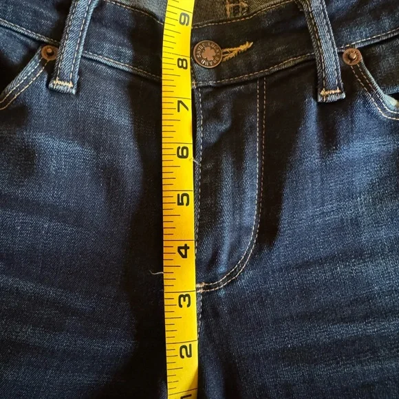 Lucky Brand🍀 Women’s Mid-Rise Sweet Bootcut jeans. Size 6/28 - Picture 12 of 13